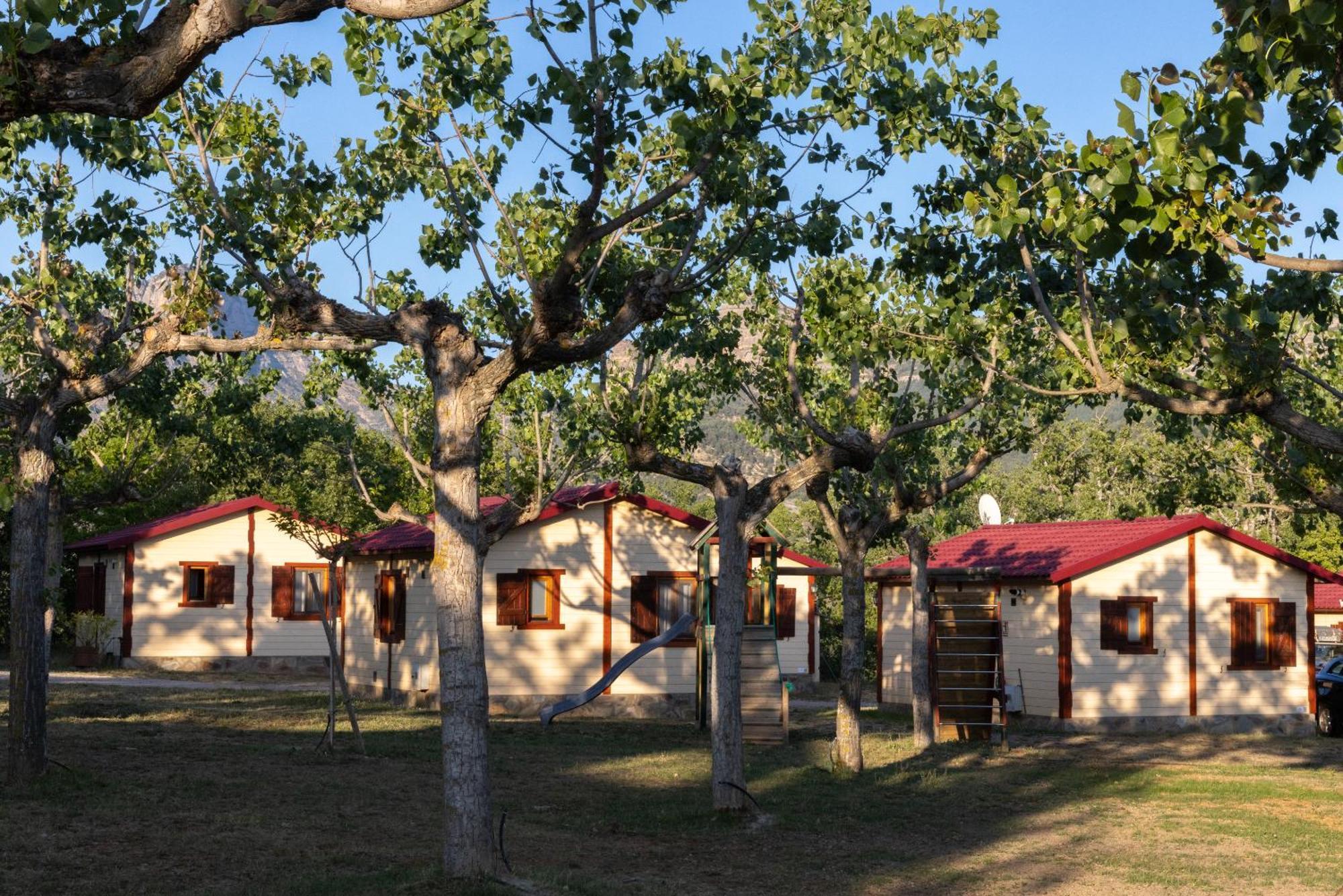 Bungalowpark Isabena La Puebla de Roda Exterior photo